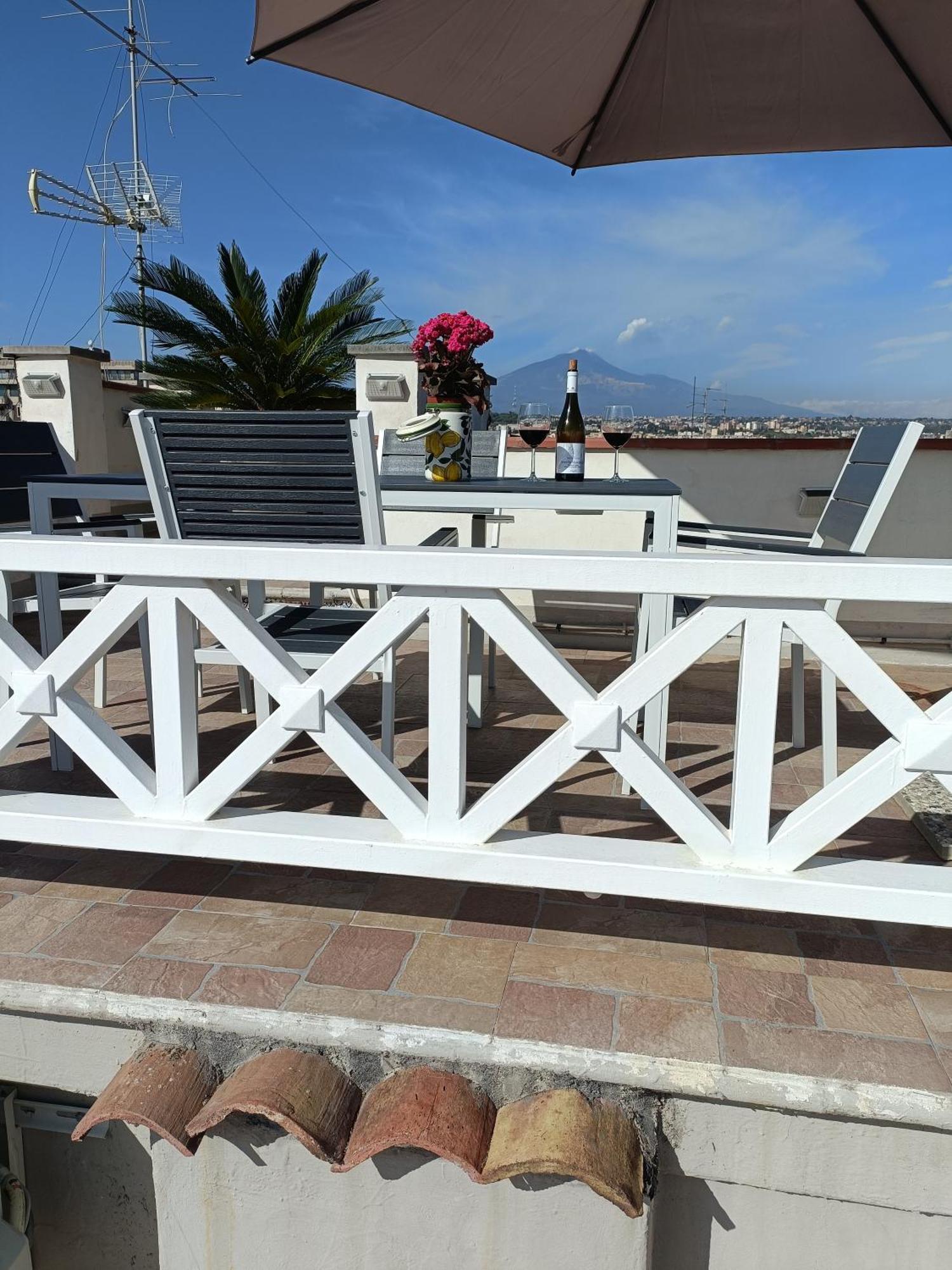 Appartamento La Terrazza Sul Cielo Aeroporto di Catania Fontana Rossa Esterno foto